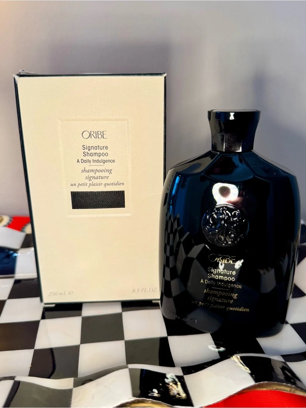Oribe Signature Shampoo - Black Bottle Brand New With Box